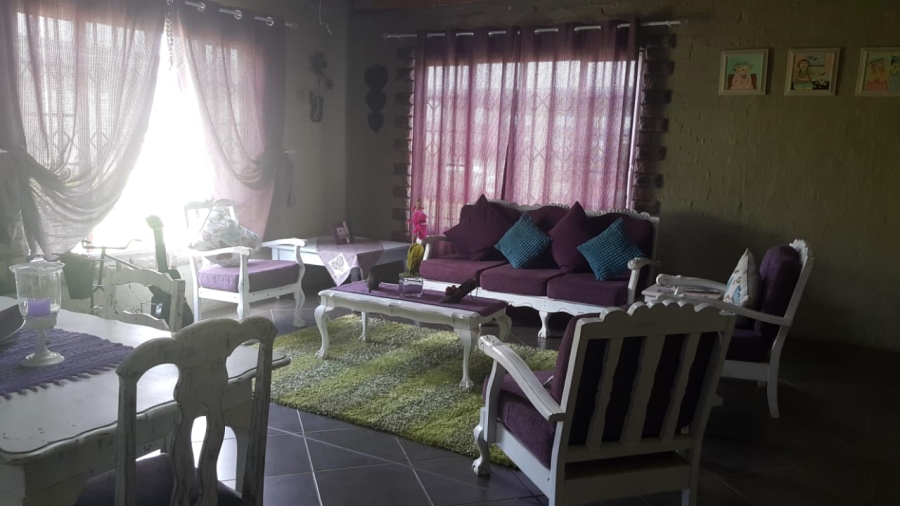 4 Bedroom Property for Sale in Waagfontein North West